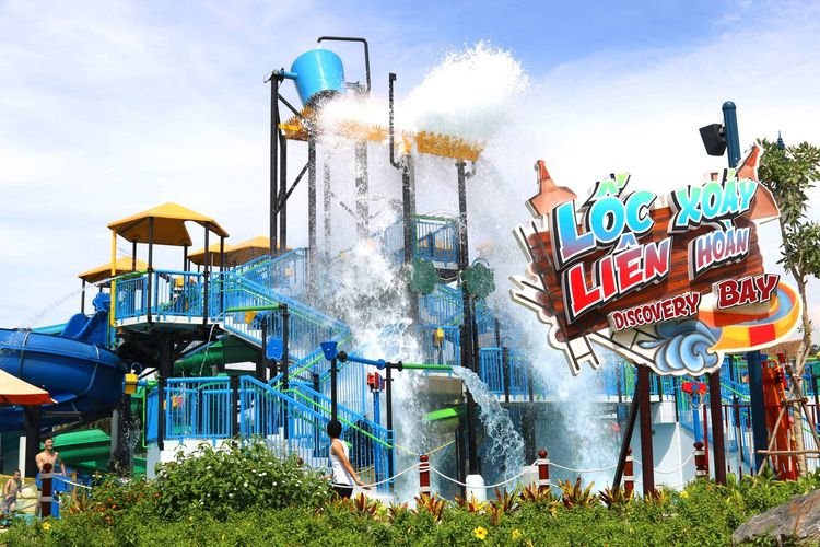 Loc Xoay Cong Vien Nuoc