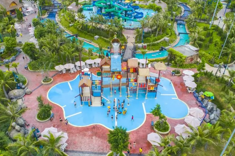 Quoc Dao Ky Dieu Cong Vien Nuoc